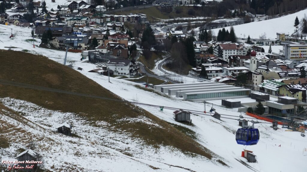 St. Anton am Arlberg in Österreich - Ski Gebiert und Party Zone
