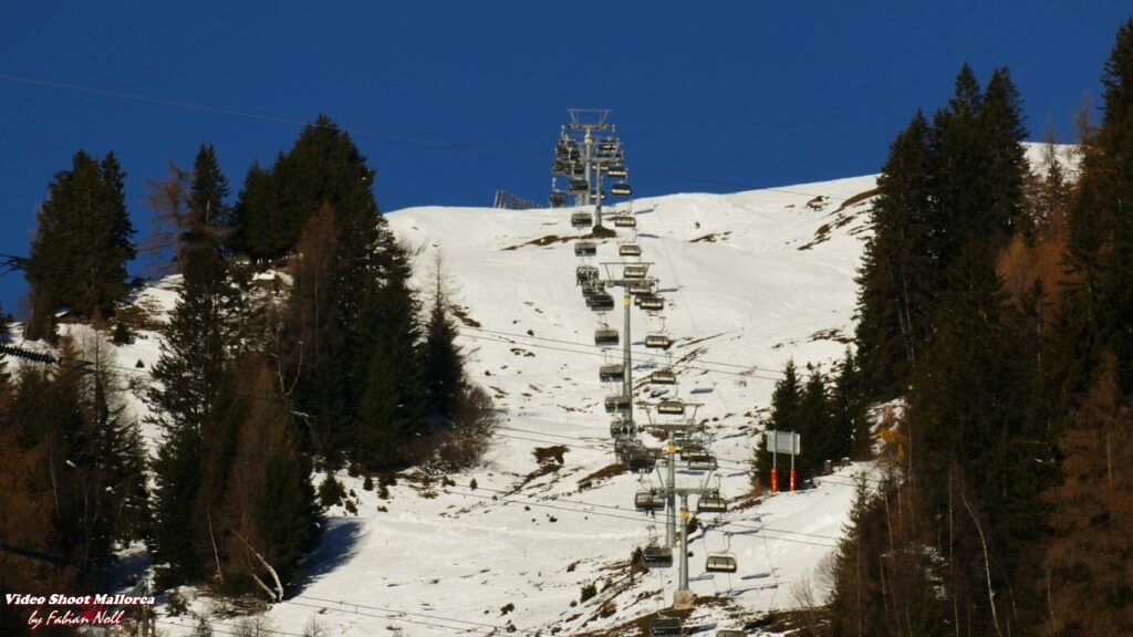 St. Anton am Arlberg in Österreich - Ski Gebiert und Party Zone
